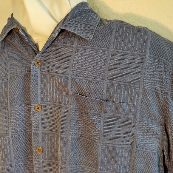 Mens Tommy Bahama Tiki Aloha Silk Hawaiian Shirt - Picture 2 of 5